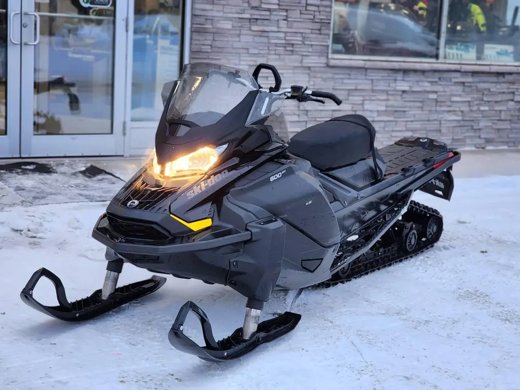 2024 Ski-Doo Tundra™ LE 600 EFI 154 1.5 