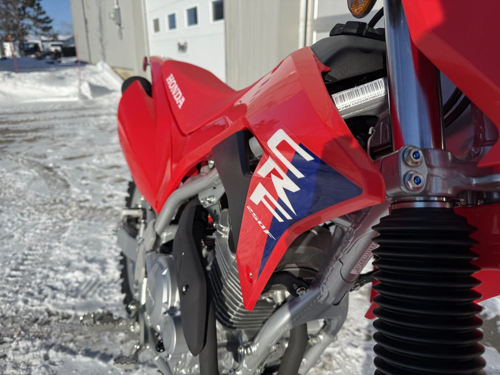2025 Honda Crf250f alt