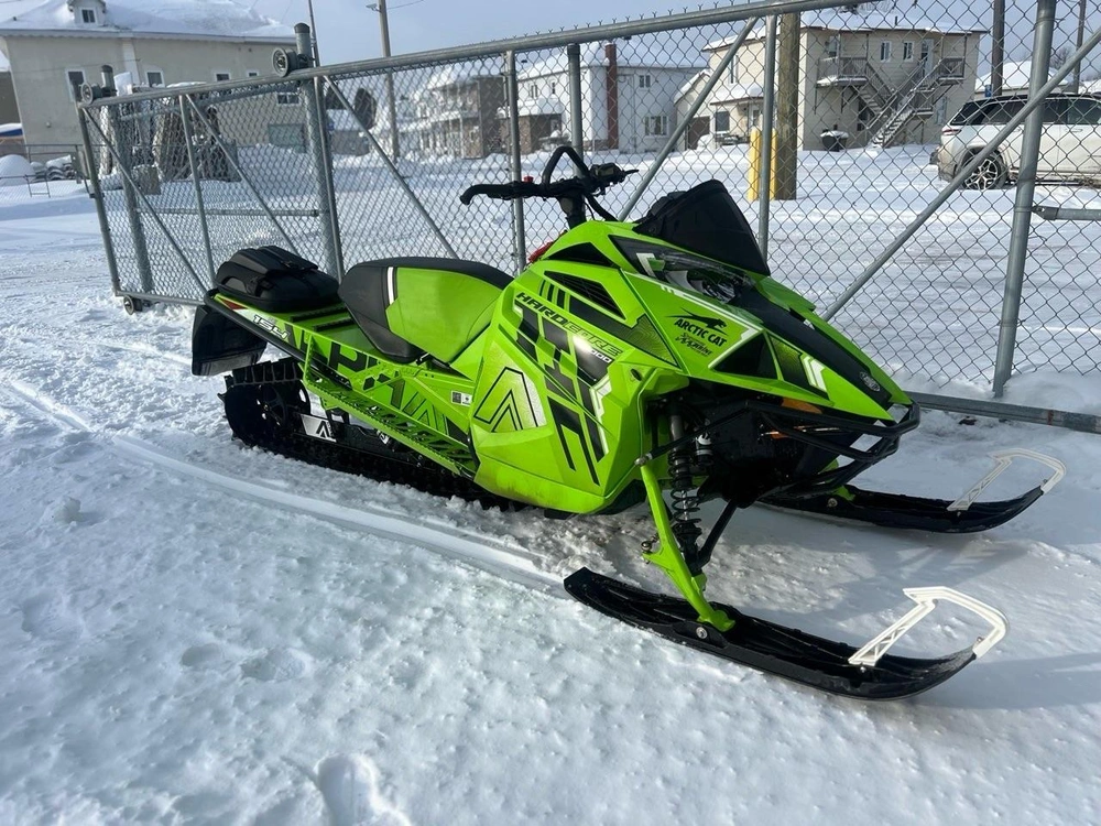 2022 Arctic Cat M8000 Hardcore alt