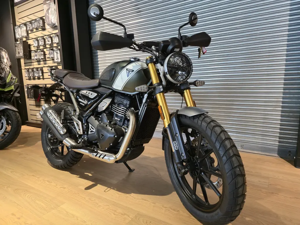 2024 Triumph SCRAMBLER 400 x