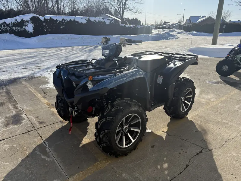 2025 Yamaha Grizzly EPS SE