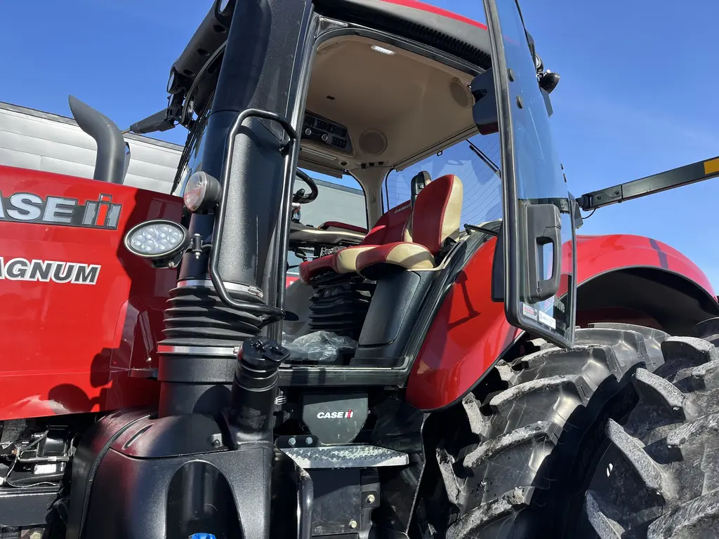 2020 Case IH Magnum 250 CVX