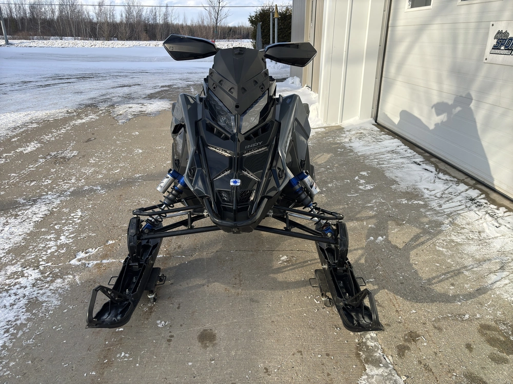 Polaris 850 Indy Vr1 129 2021 alt