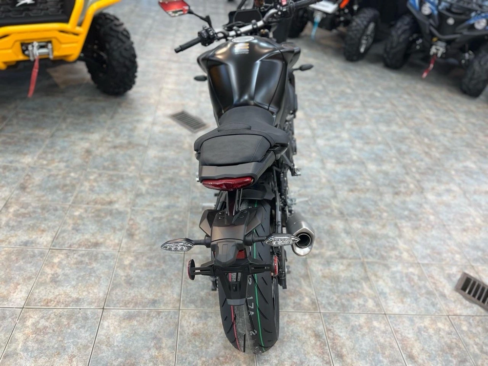2025 Yamaha Mt-10 alt