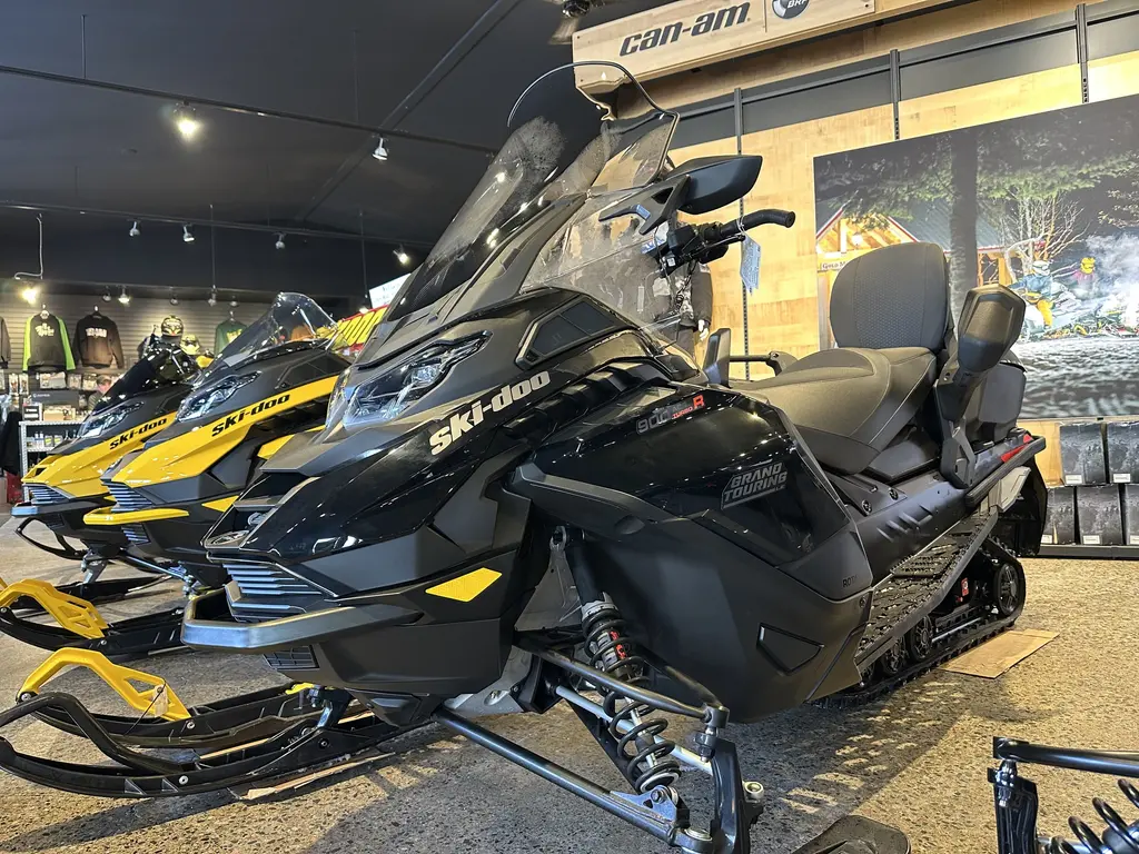 2025 Ski-Doo GT LE 900 Turbo R 