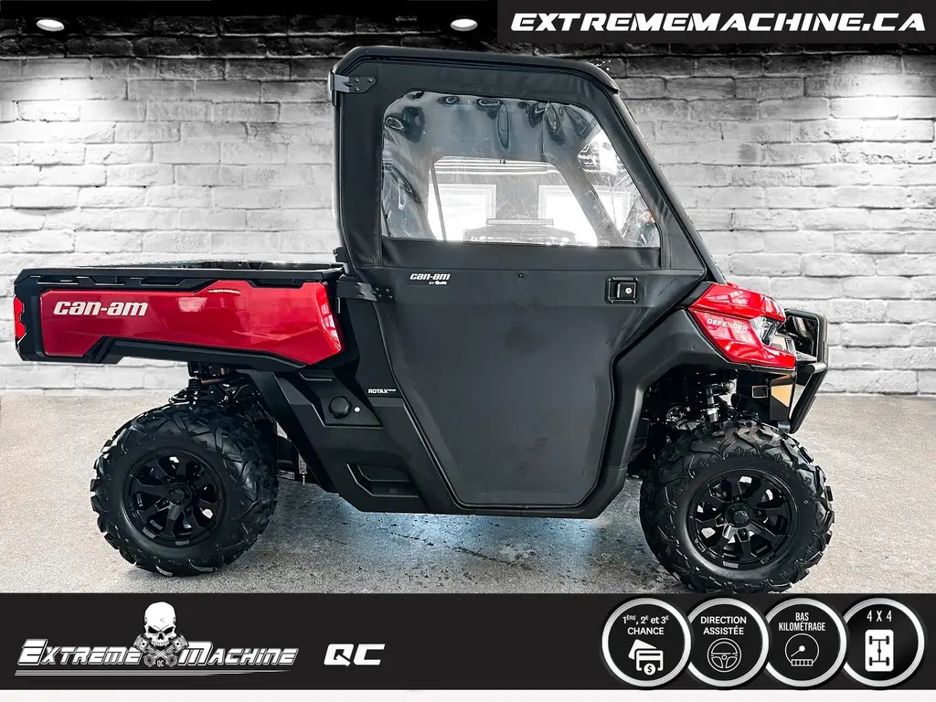 Can-Am DEFENDER HD9 XT DPS 2024 - SEULEMENT 221KM - IL EST NEUF!!!