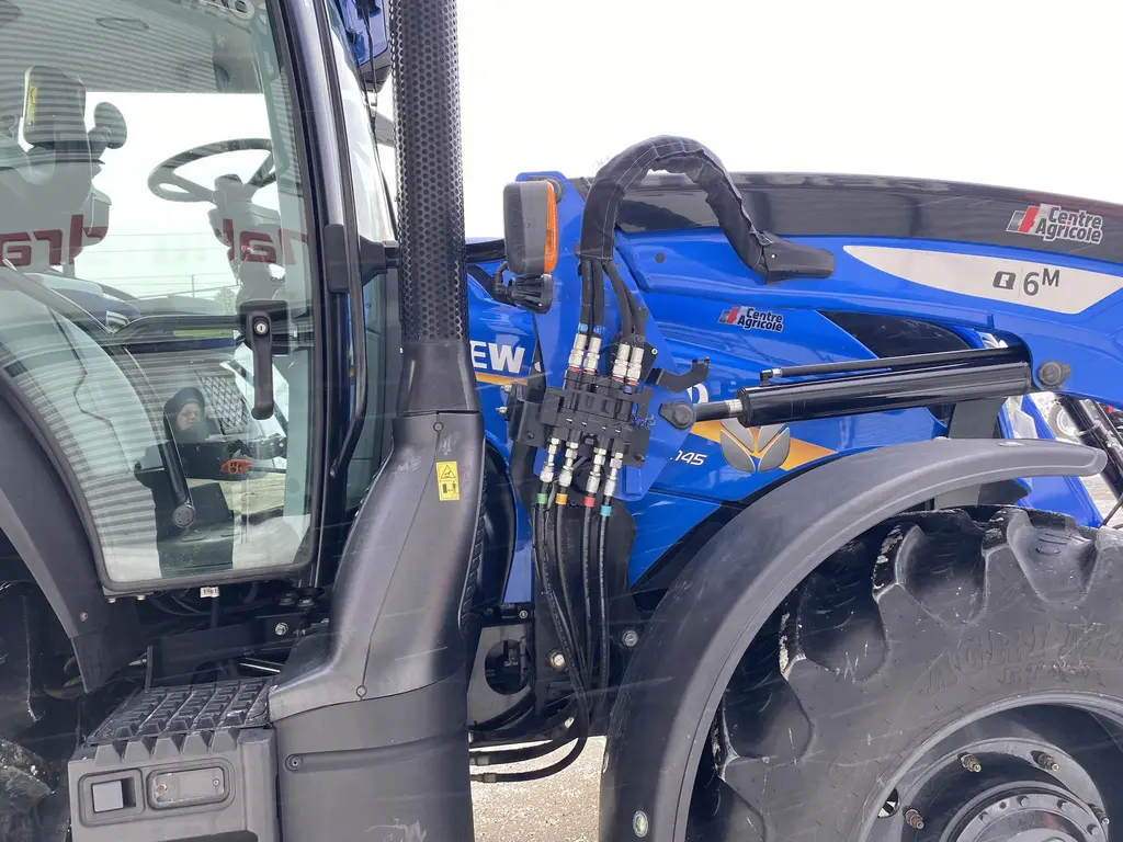 New Holland T6.145 2022