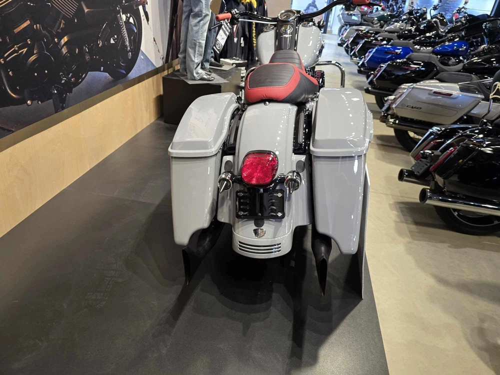 Harley-davidson Road King 114 Custom 2024 alt