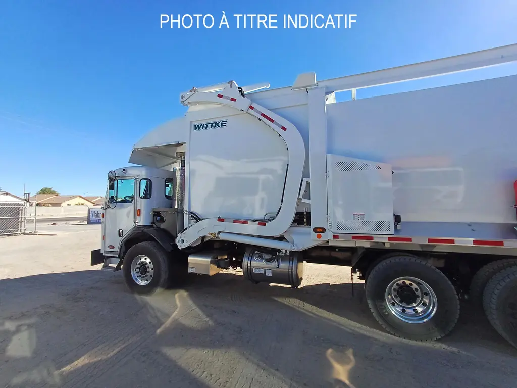 Peterbilt 520  2026