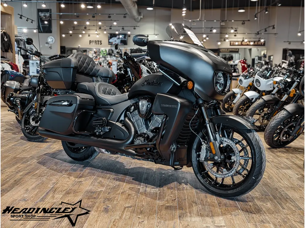 2025 Indian Motorcycle Roadmaster PowerPlus Dark Horse with 112 + Rider Assist Package + PowerBand Audio Package // Black Smoke 