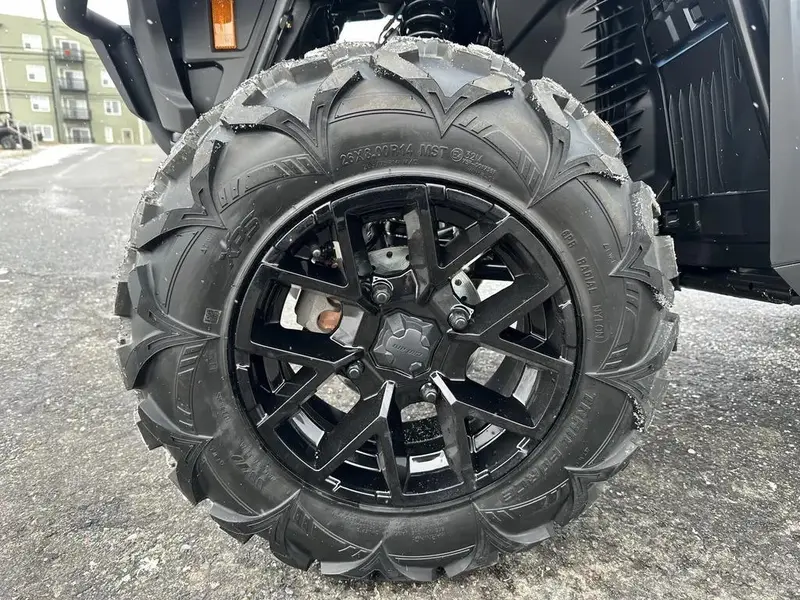 2025 Can-Am Outlander MAX XT 700