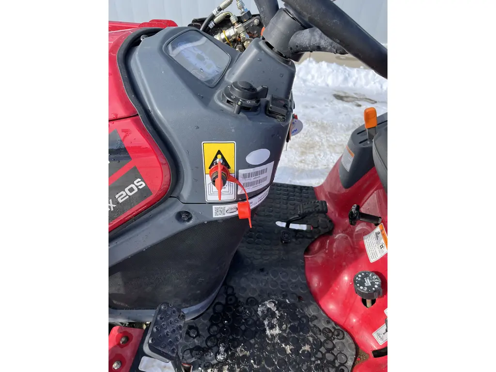 Mahindra Emax20S 2021