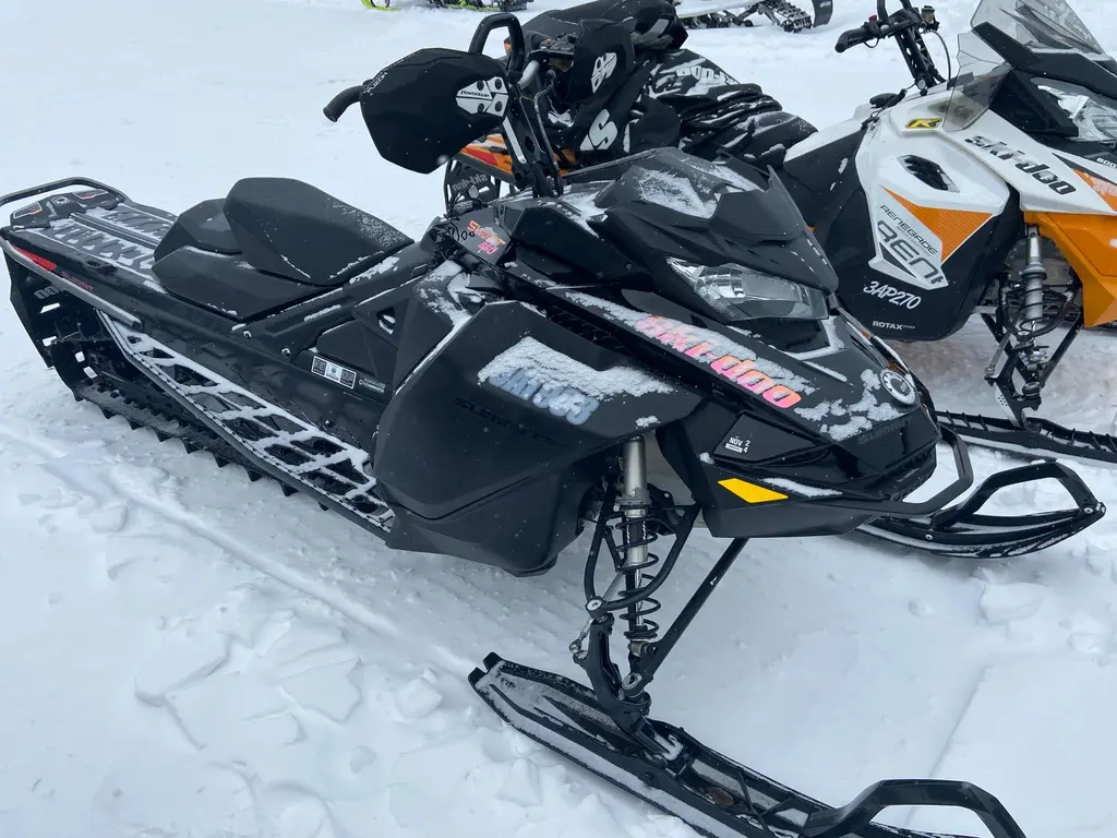 2021 Ski-Doo SUMMIT SP 850