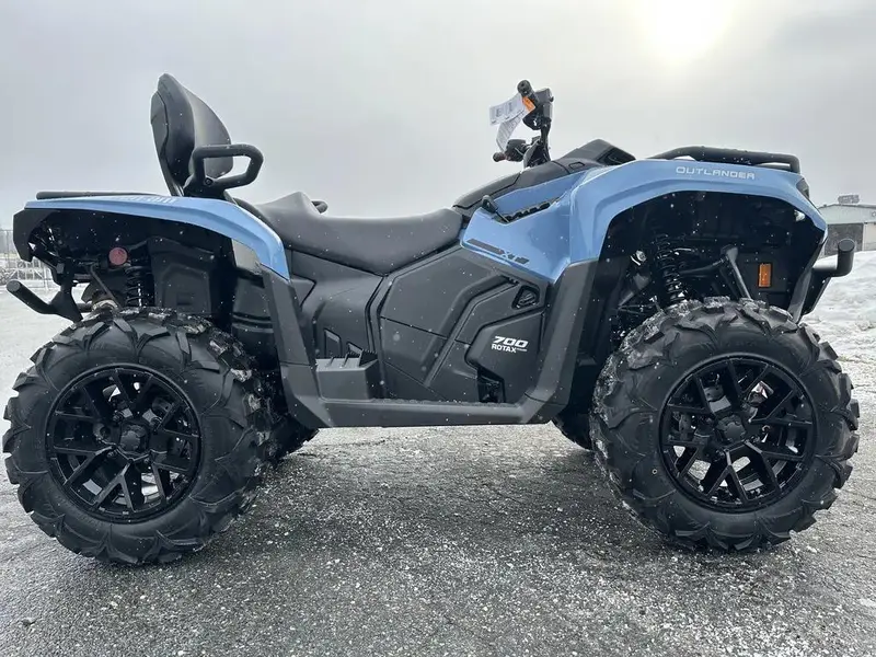 2025 Can-Am Outlander MAX XT 700