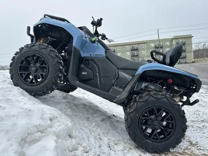 2025 Can-Am Outlander MAX XT 700