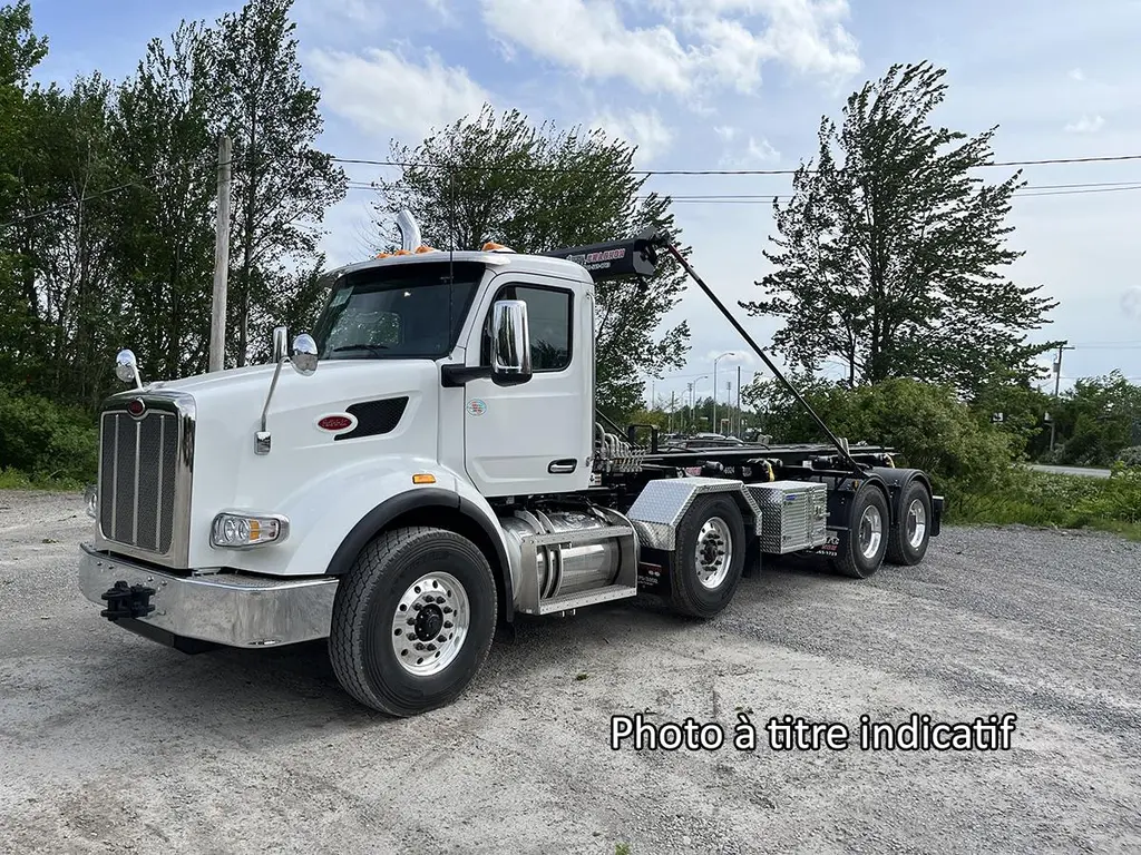 Peterbilt 567 2026