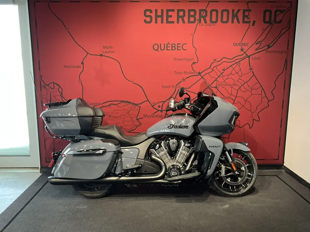 2024 Indian Motorcycle Pursuit Dark Horse with Powerband Audio Package Prix spécial DÉMO
