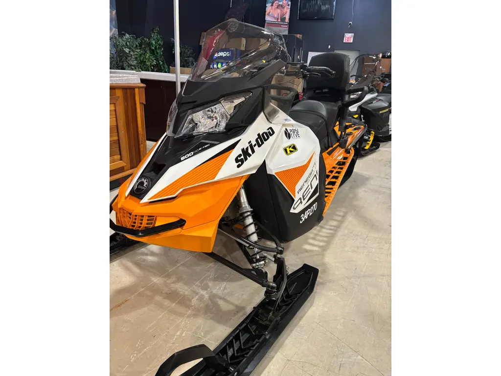 2018 Ski-Doo RENEGADE BC 600