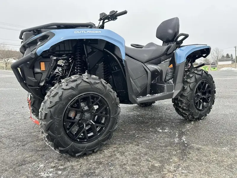 2025 Can-Am Outlander MAX XT 700