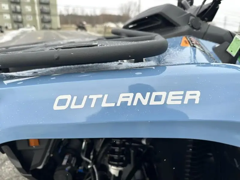 2025 Can-Am Outlander MAX XT 700
