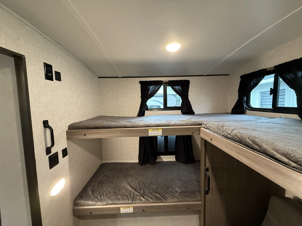 Sunset Trail By Crossroads 299qb 2022 alt