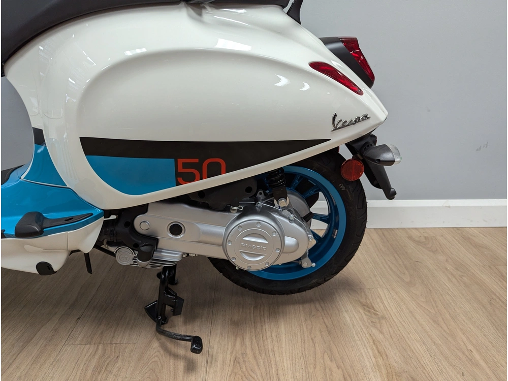 Vespa Primavera 50 Color Vibe 2023 alt