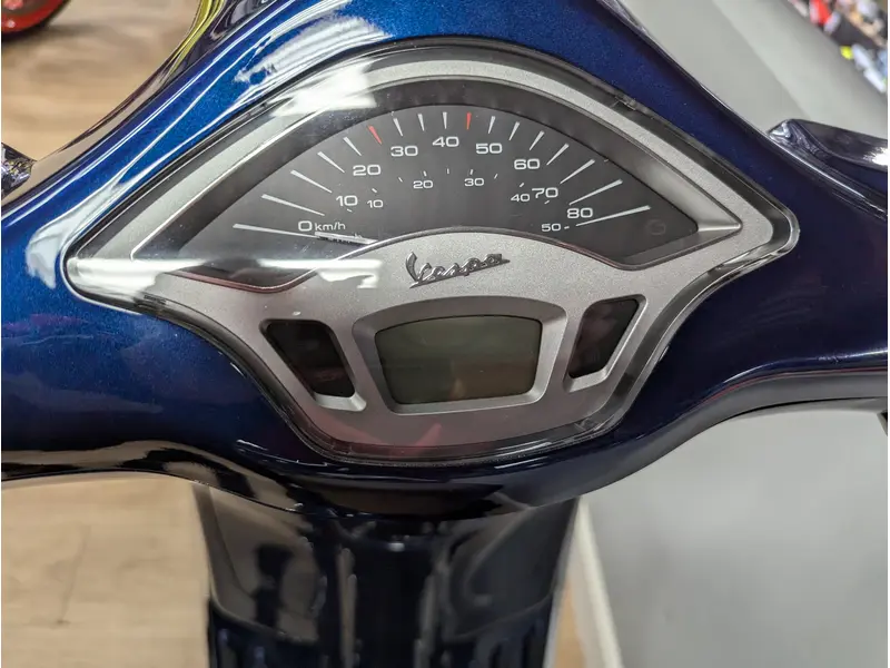 2023 VESPA PRIMAVERA 50