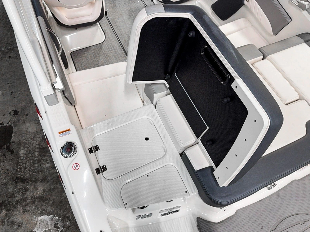 2019 Chaparral 19 H2o Deluxe 4.5 Litres Mercruiser Seulement 14 Heures 2019 alt
