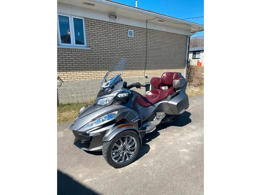 2014 Can-Am SPYDER RT LIMITED