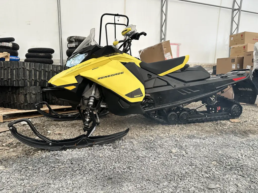 2021 Ski-Doo Renegade ADR 850 E-TEC