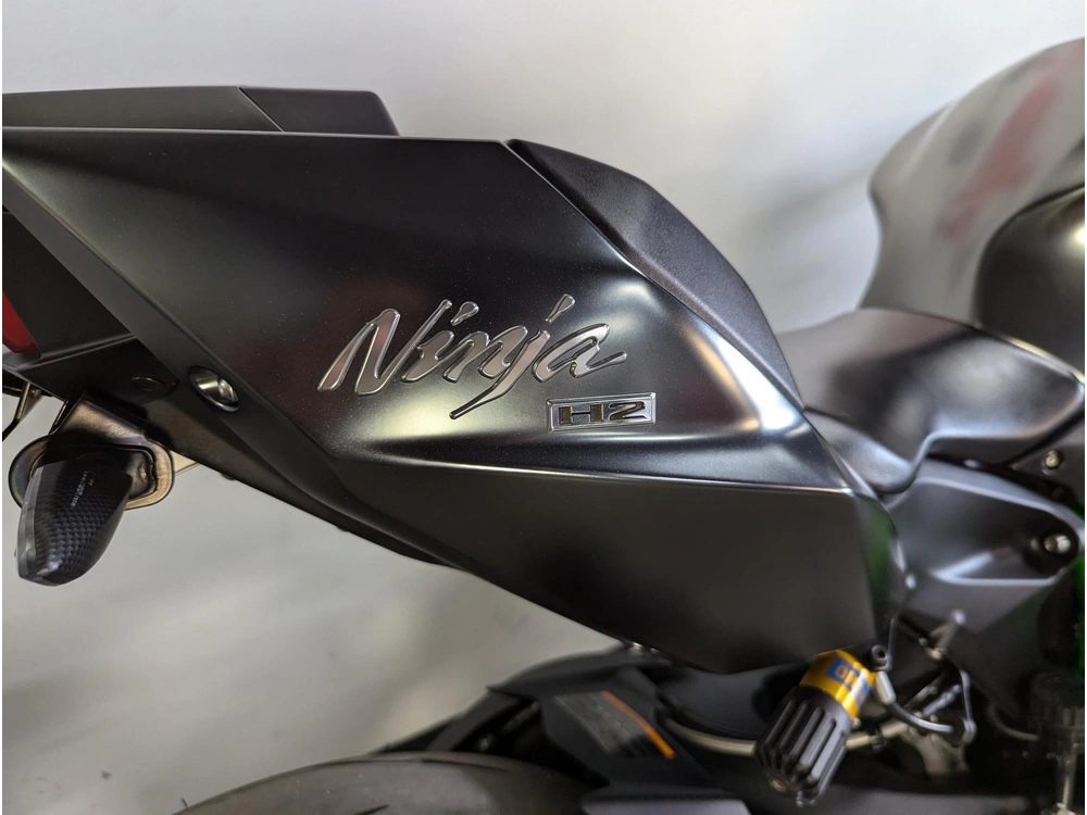 2024 Kawasaki H2 Carbon Démo alt