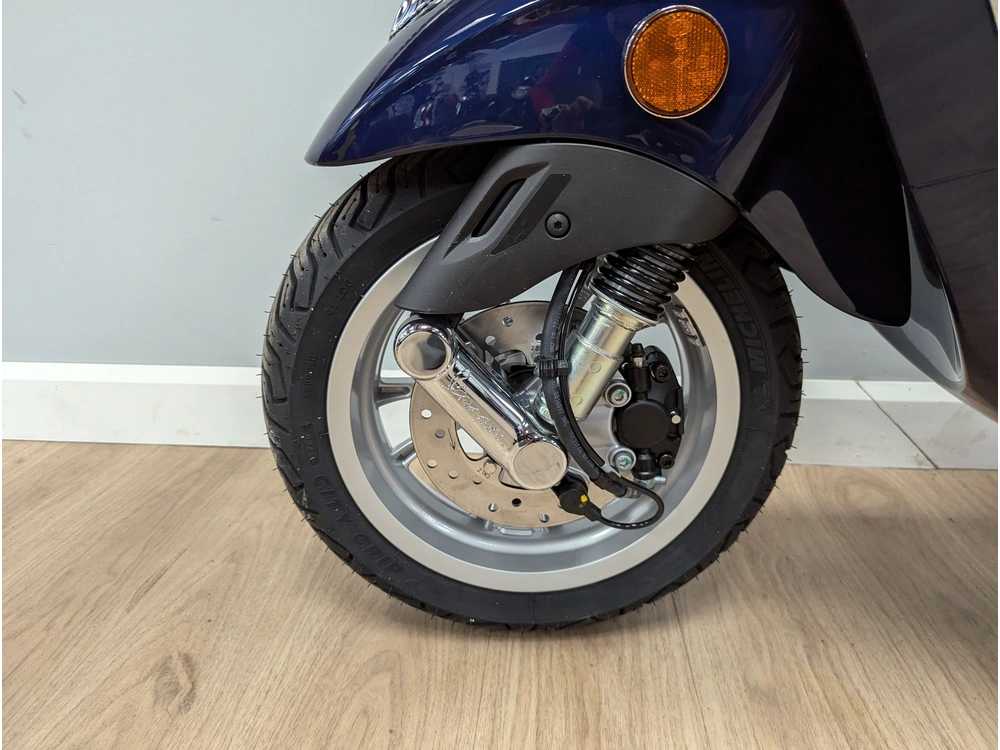 Vespa Primavera 50 *0.99% / 36 Mois💳 2023 alt