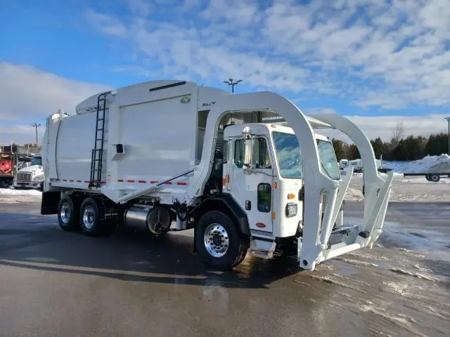 Peterbilt 520  2025