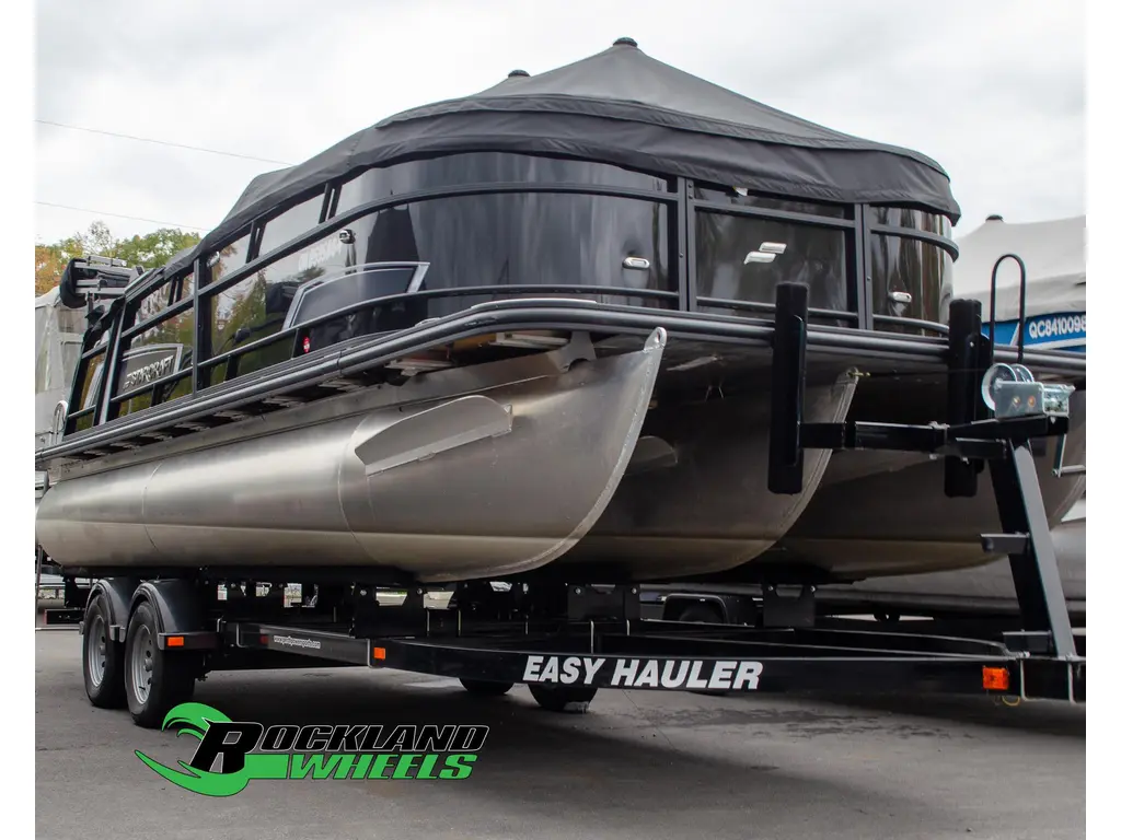 2022 Starcraft EXS 3 Q Tritoon with 175HP Mercury