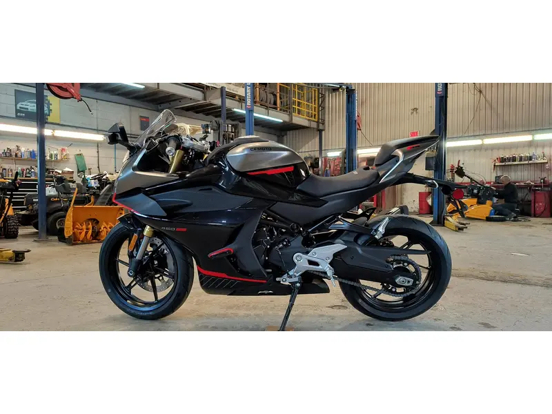 2025 CFMOTO 450SS thumbnail 6