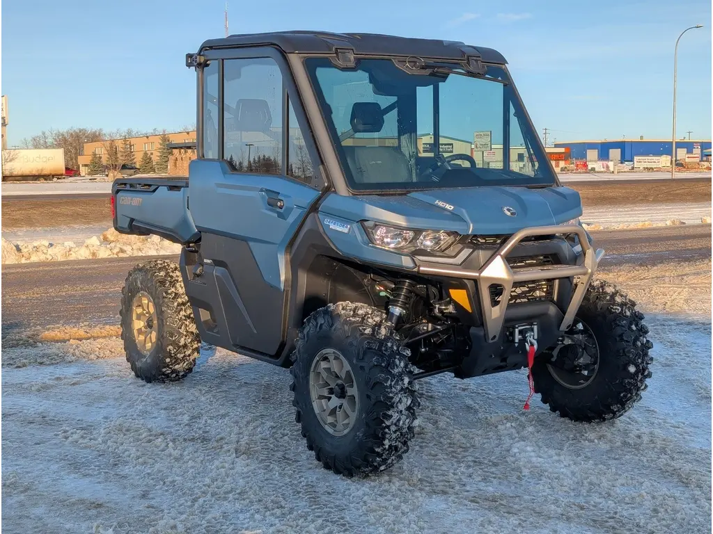 2025 Can-Am Defender Limited HD10 