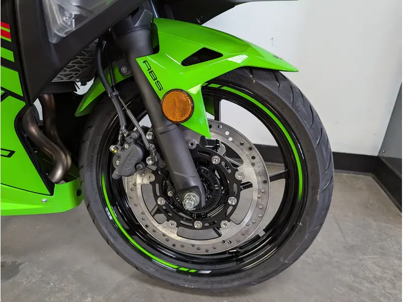 2024 Kawasaki NINJA 500 SE *6.29% sur 60 mois