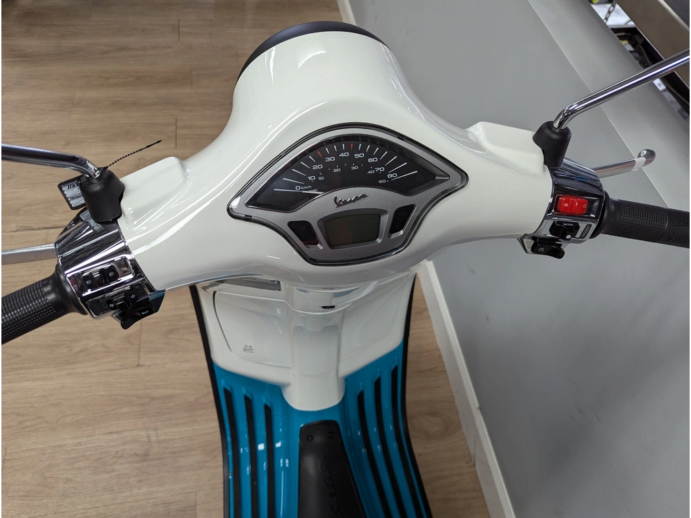 2023 Vespa Primavera 50 Color Vibe *0.99% / 36 Mois💳 alt