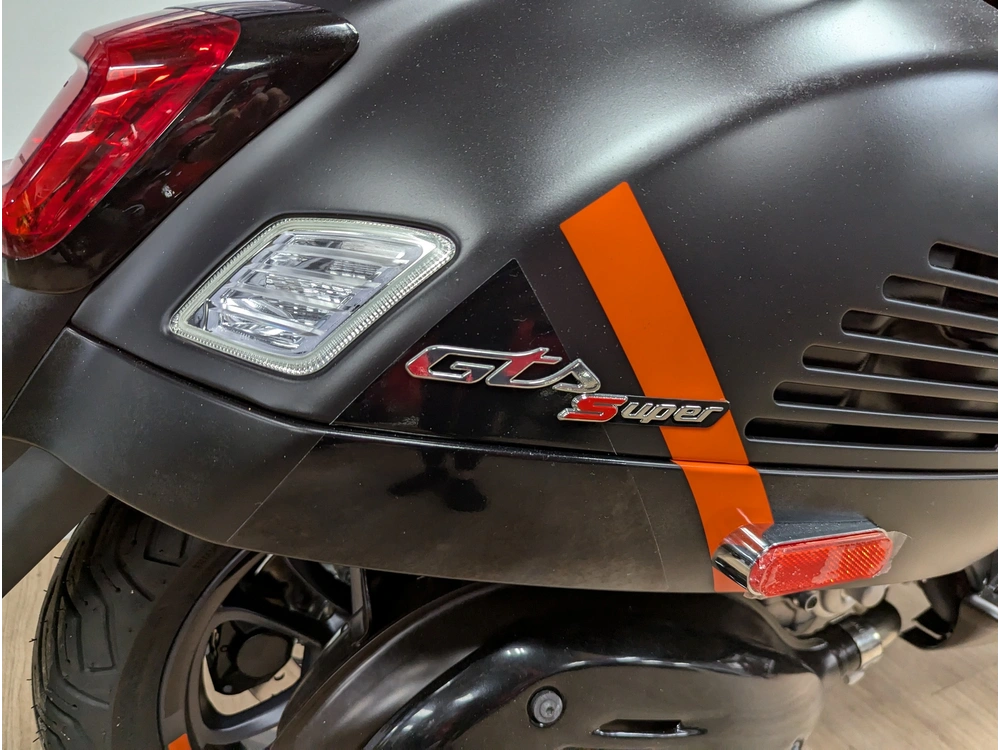2024 Vespa Gts 300 Super Sport *3.99% / 60 Mois💳 alt