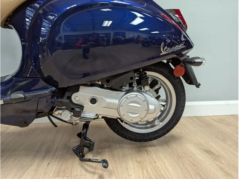 2023 VESPA PRIMAVERA 50