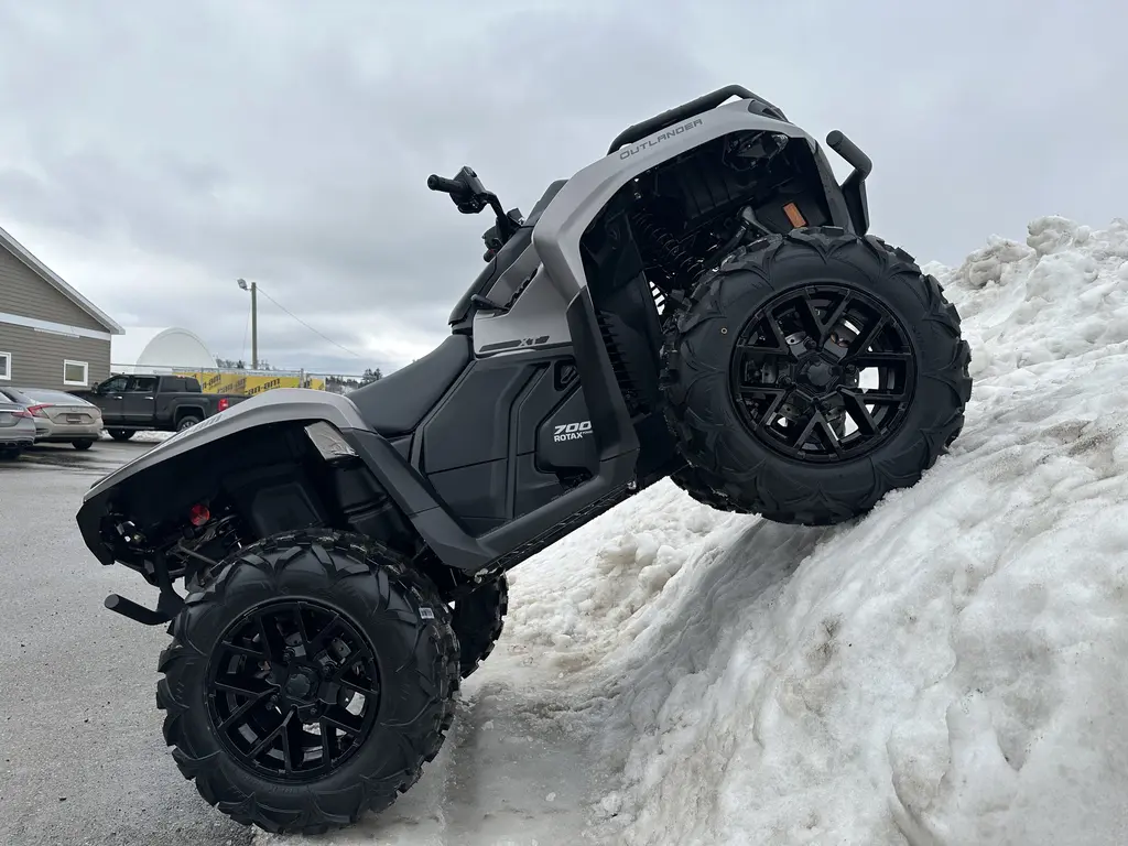 2025 Can-Am Outlander XT 700 