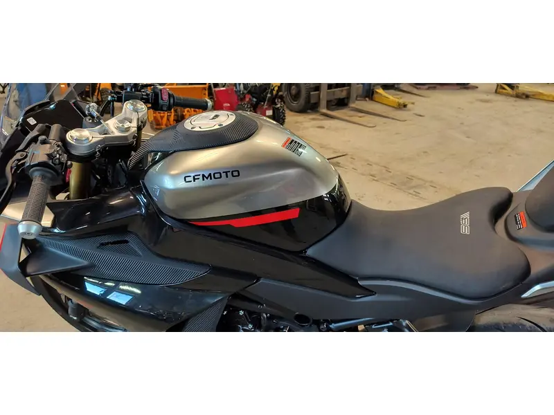 2025 CFMOTO 450SS thumbnail 5