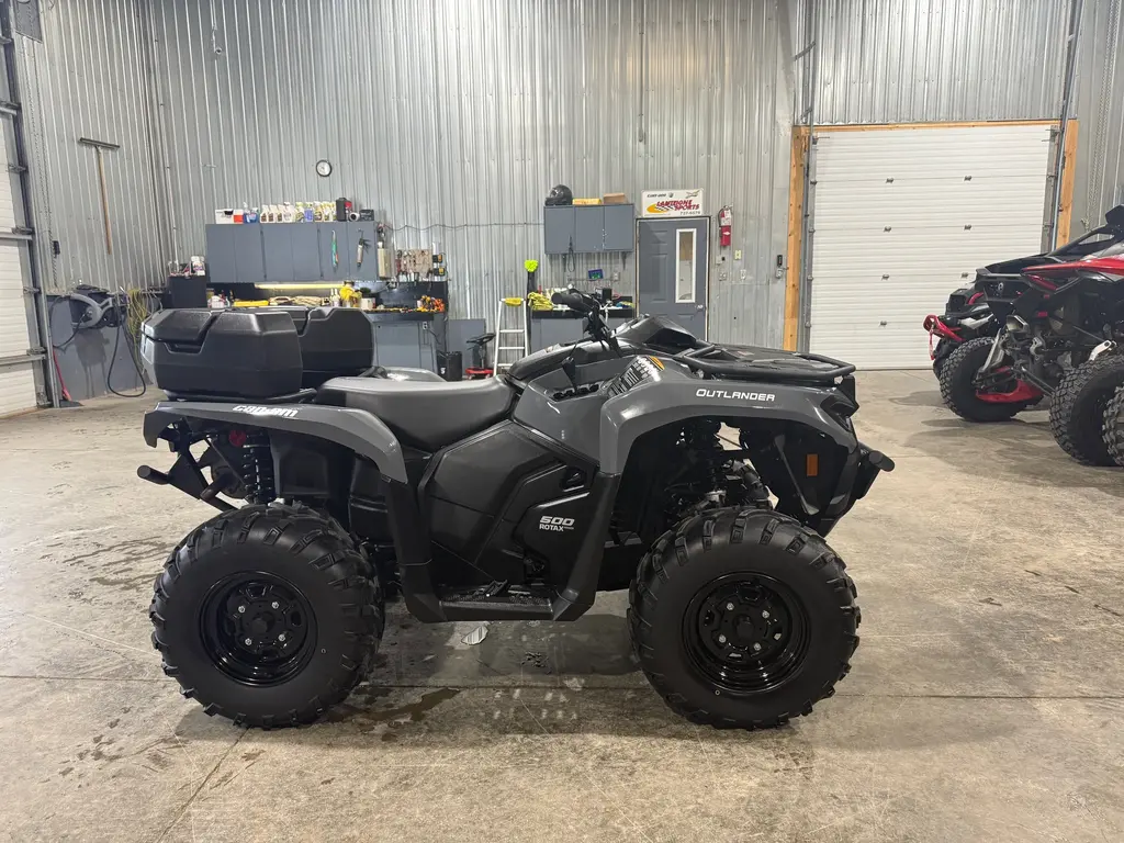 2025 Can-Am Outlander DPS 500