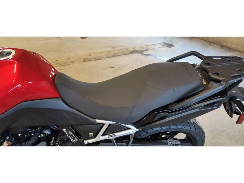 2025 Suzuki V-STROM 800 thumbnail 11