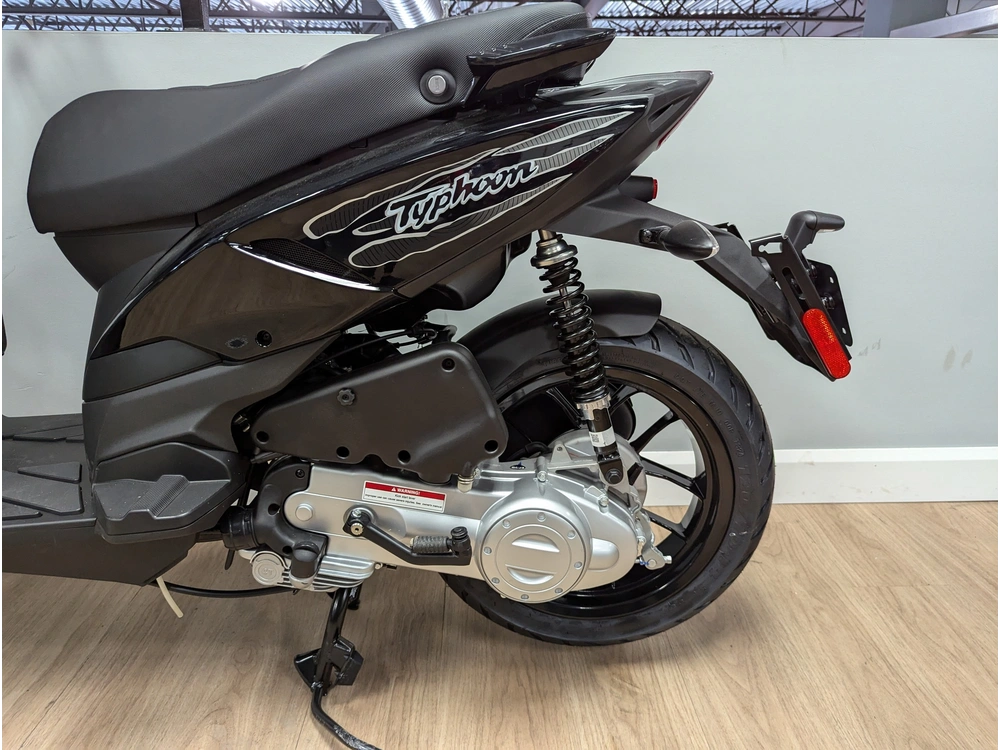 2025 Piaggio Typhoon alt
