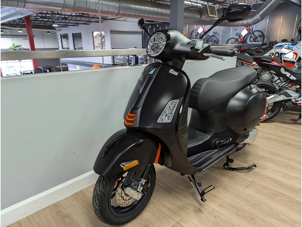 2024 Vespa Gts 300 Super Sport *3.99% / 60 Mois💳 alt