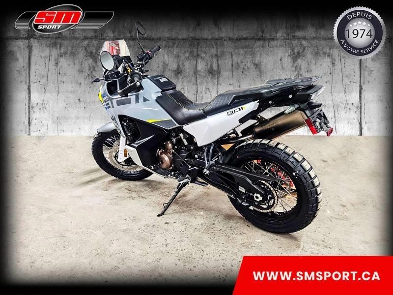 2025 Husqvarna Norden 901 alt