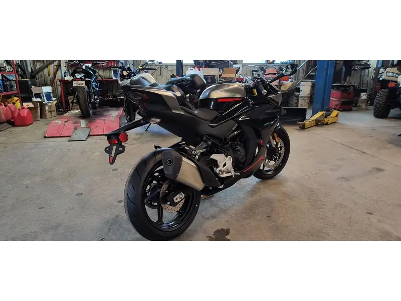 2025 CFMOTO 450SS thumbnail 11