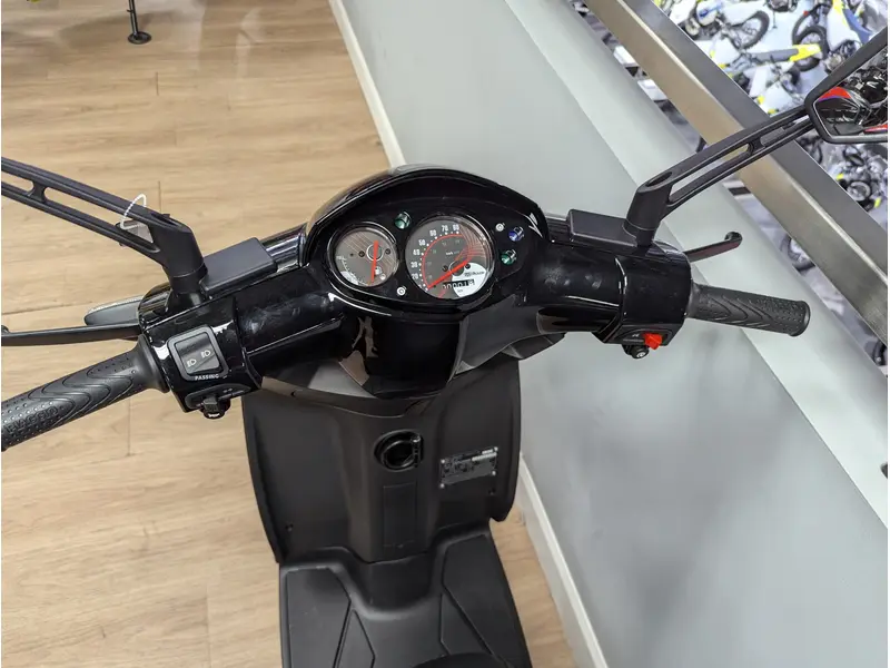 2025 PIAGGIO TYPHOON
