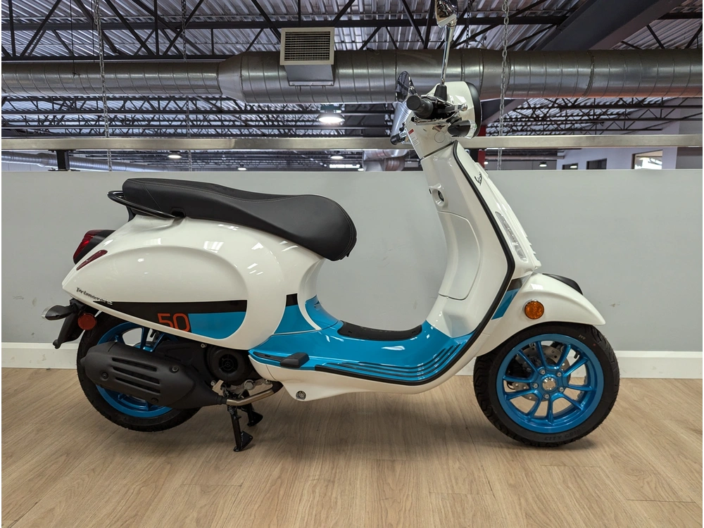 Vespa Primavera 50 Color Vibe 2023 alt